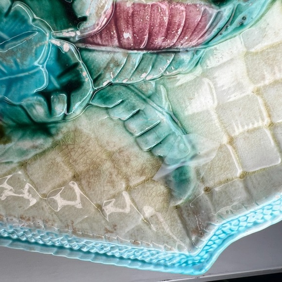 Antique Majolica Banana Leaf Basketweave Bread Serving Tray Blue Glaze 19th C - Picture 14 of 16